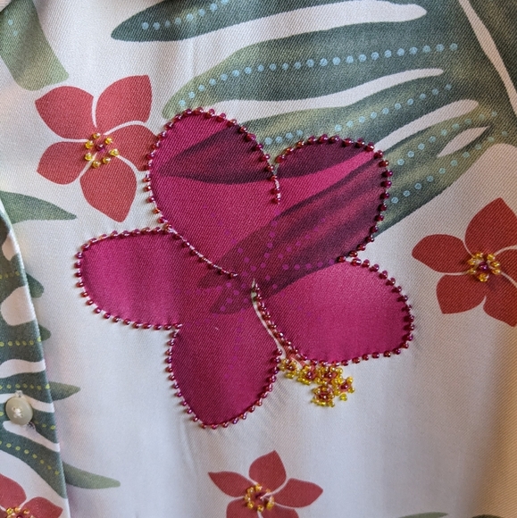 Women's Hawaiian shirt 100% silk, with beads around the big flowers size XL - Picture 4 of 7